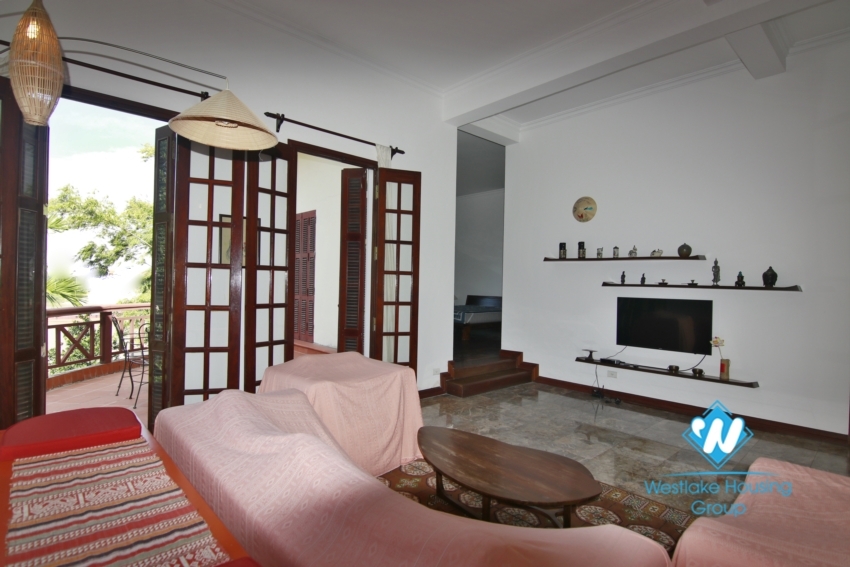 River view garden villa for rent in Long Bien Hanoi